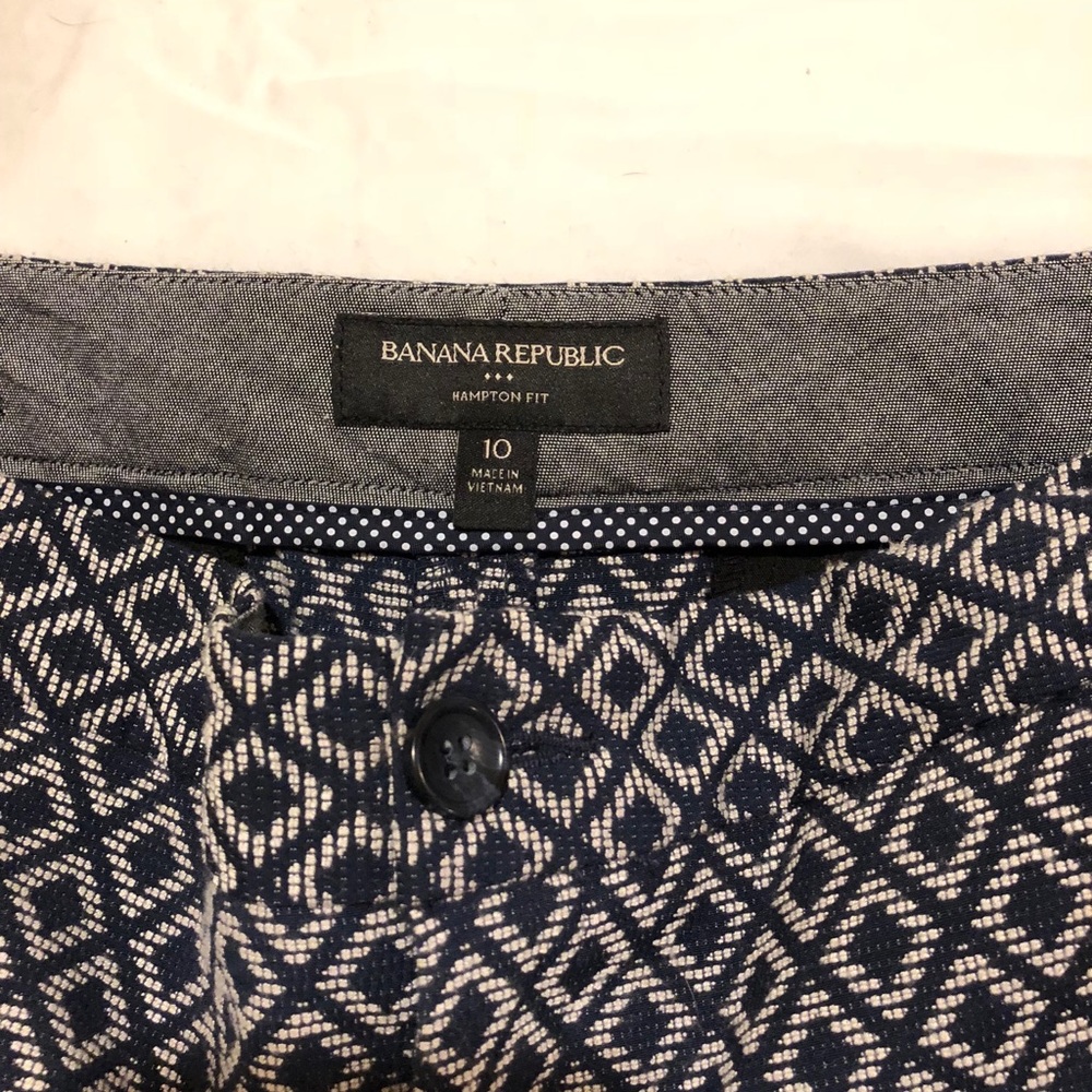 Patterned shorts - Picture 2 of 2